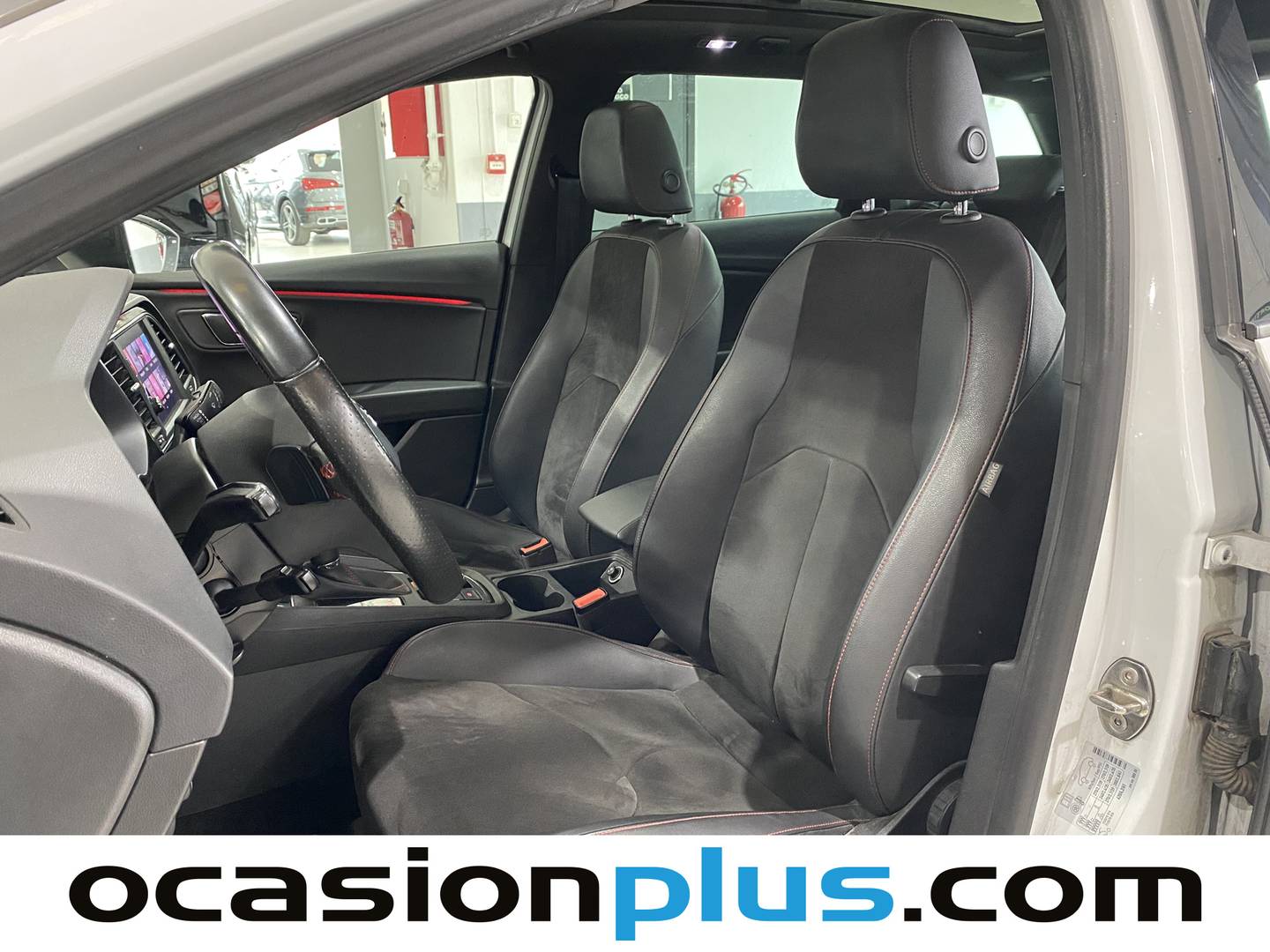 Foto asientos delanteros Seat León Seat León ST 1.5 TGI GNC S&S FR Fast Edition DSG (130 CV)