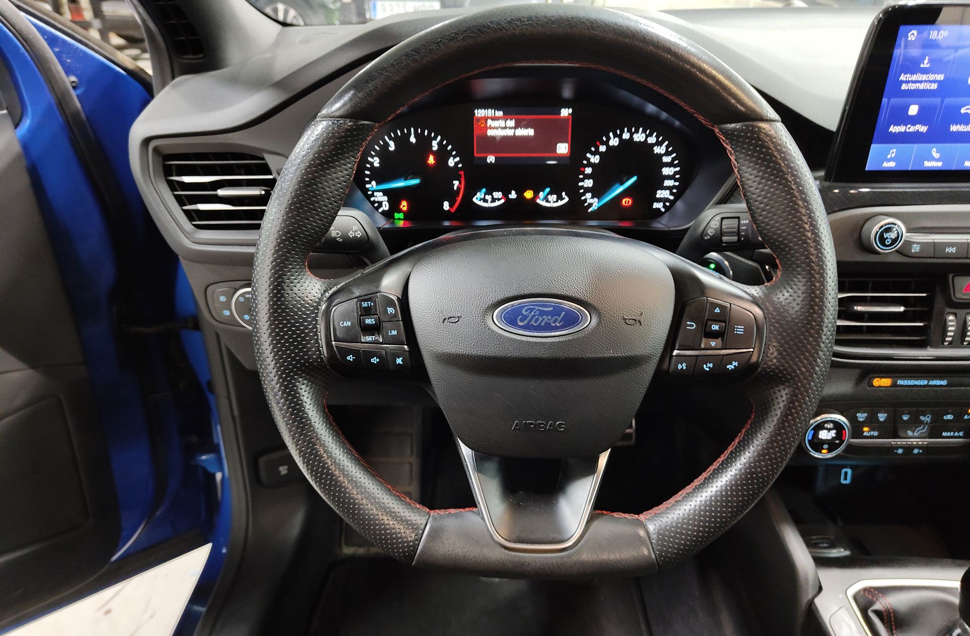 Ford Focus 1.0 EcoBoost MHEV ST-Line - foto 22