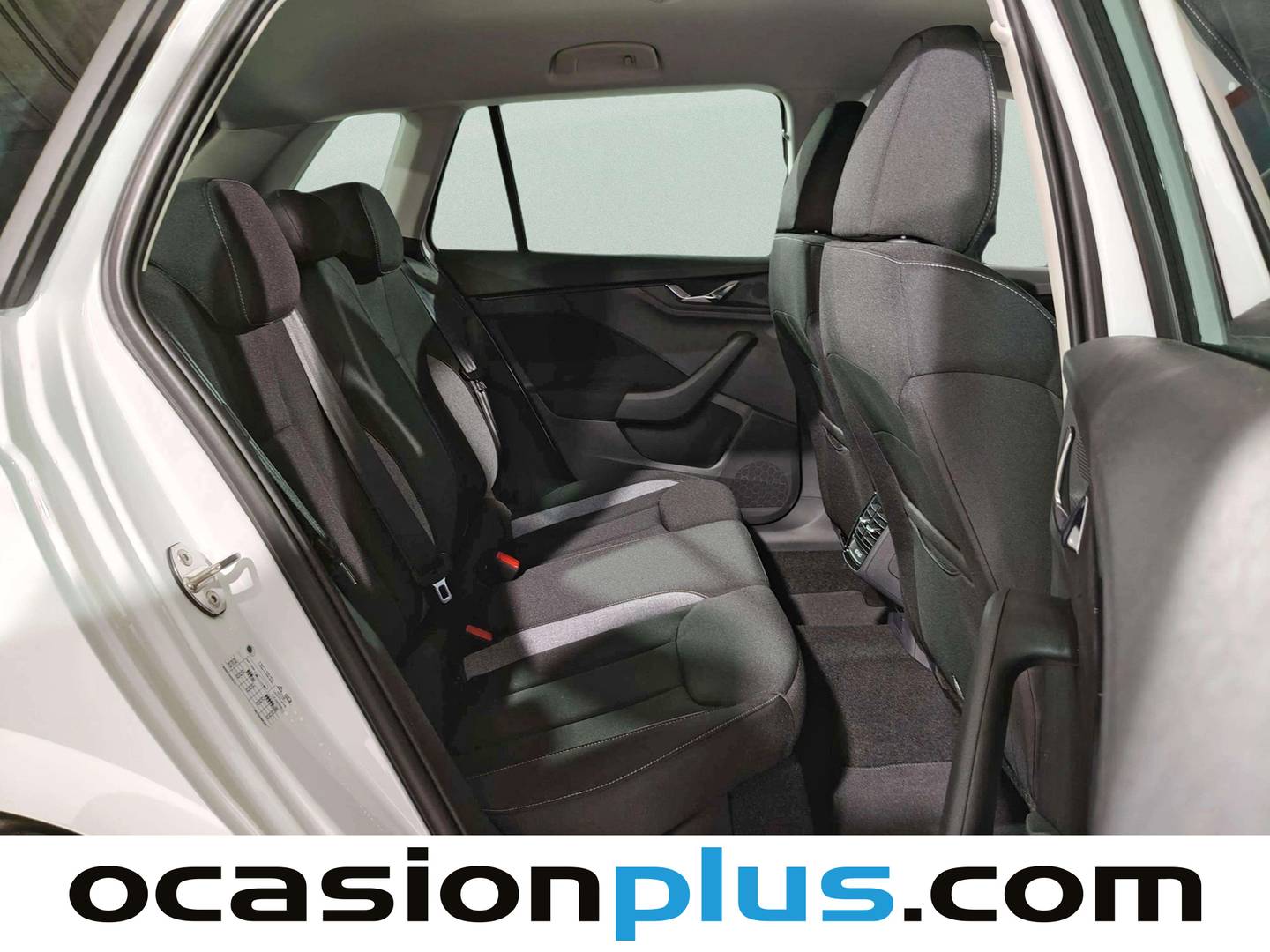 Skoda Kamiq Skoda Kamiq 1.0 TSI Selection DSG (115 CV) gasolina