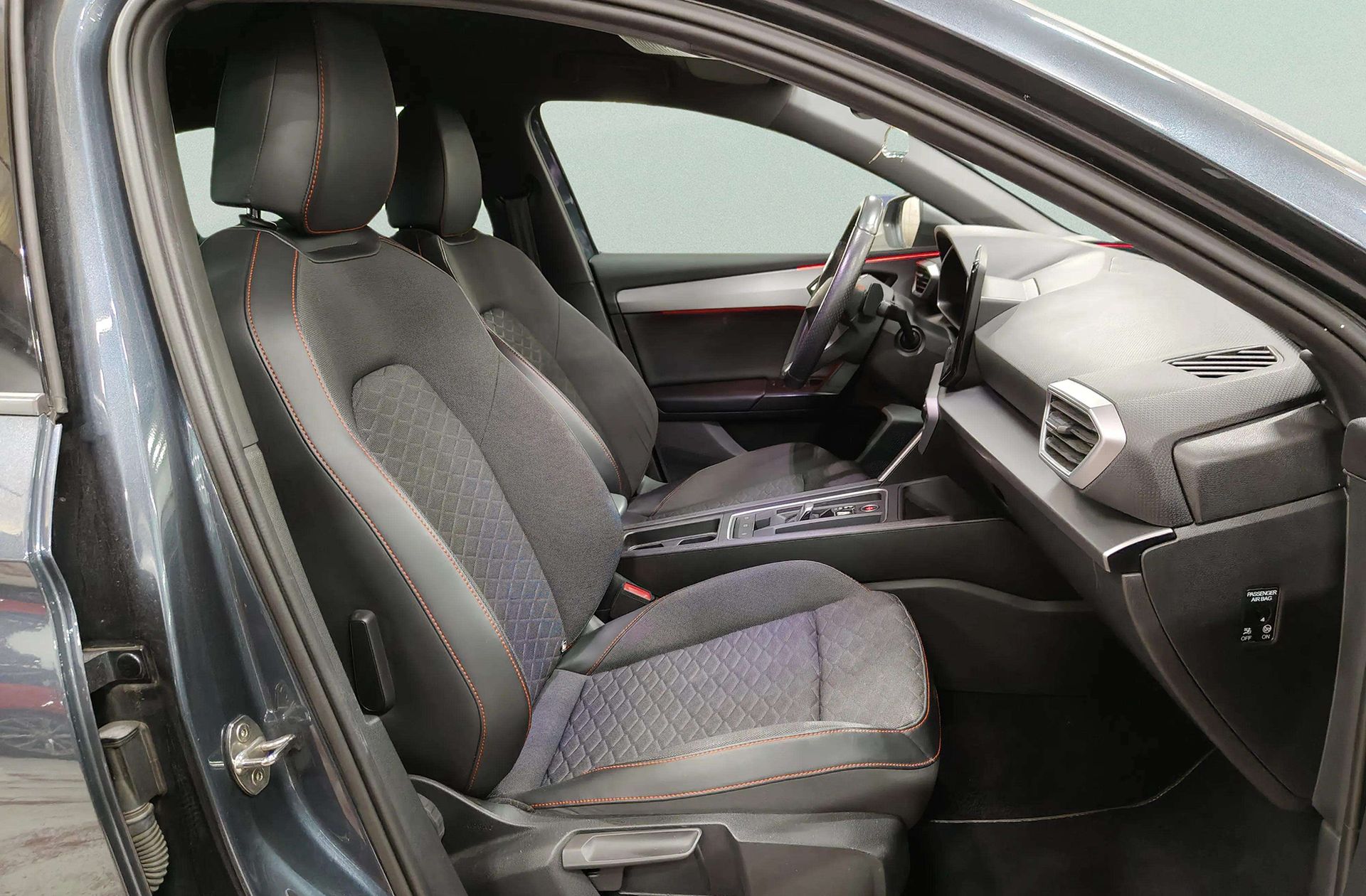 SEAT León 2.0 TDI FR Go L DSG - foto 21