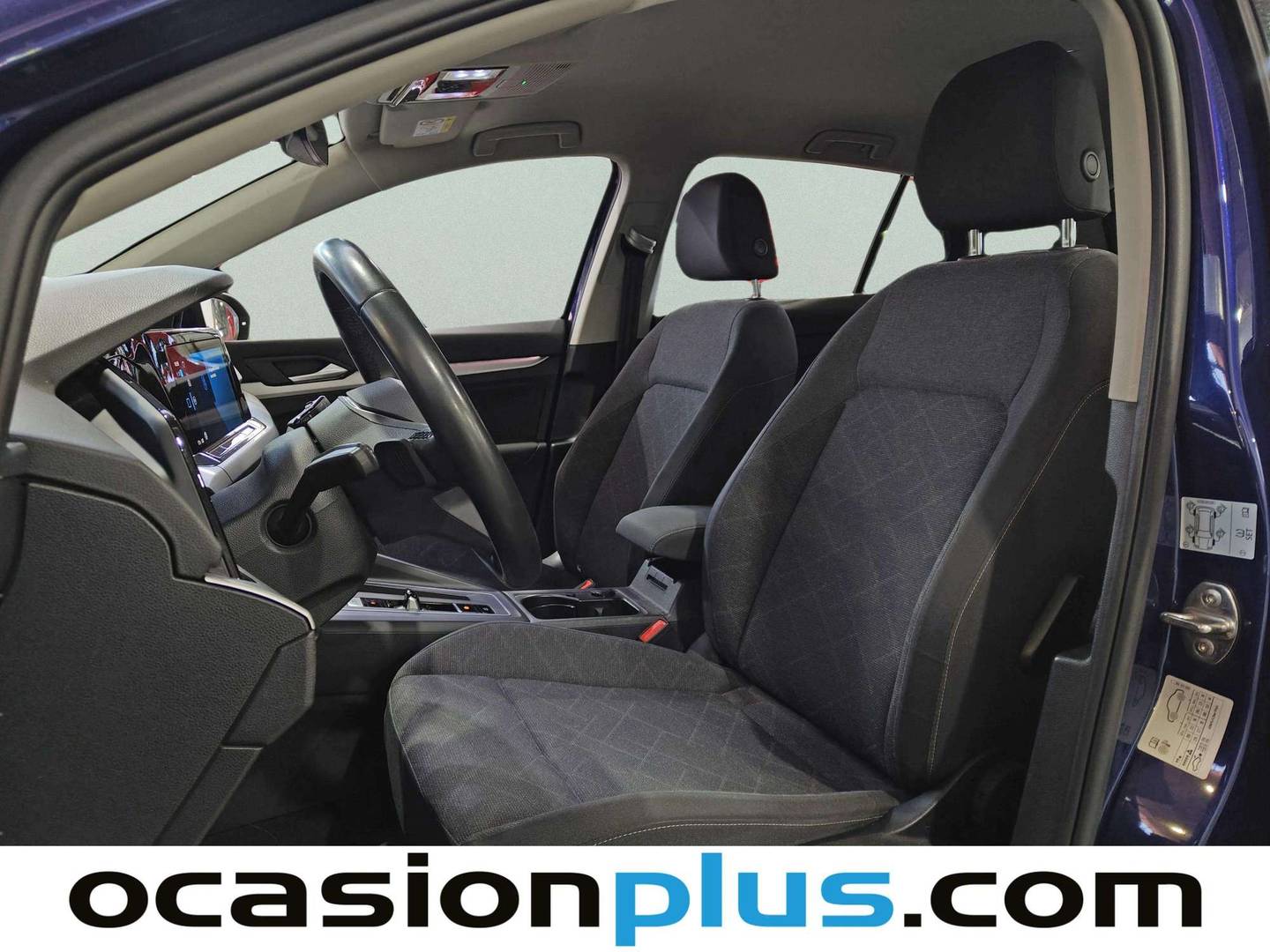 Foto asientos delanteros Volkswagen Golf Volkswagen Golf Life 1.0 eTSI (110 CV) DSG