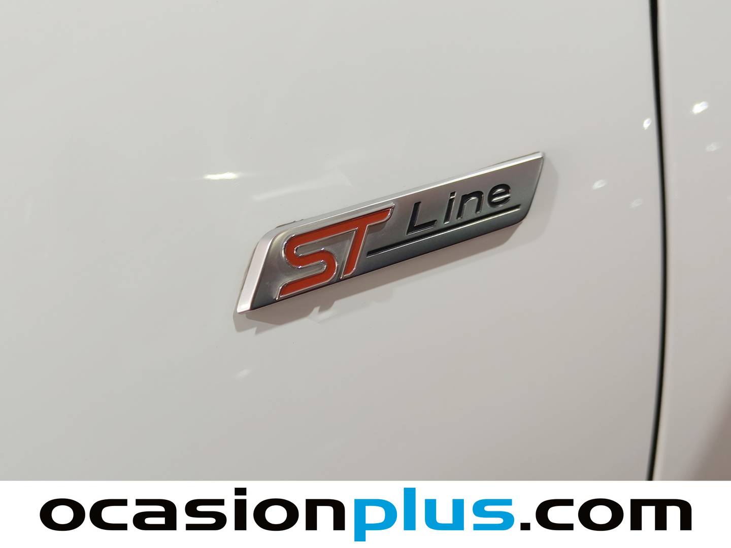 Equipamiento del Ford Kuga Ford Kuga 2.5 Duratec FHEV ST-Line Auto (190 CV)