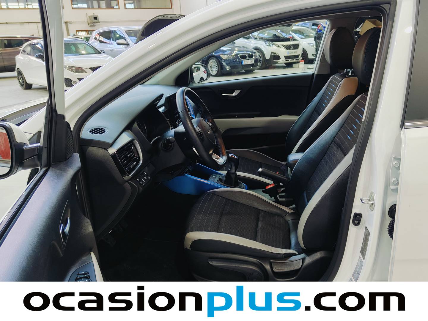 Foto asientos delanteros KIA Stonic Kia Stonic 1.0 T-GDi MHEV Style Edition (100 CV)