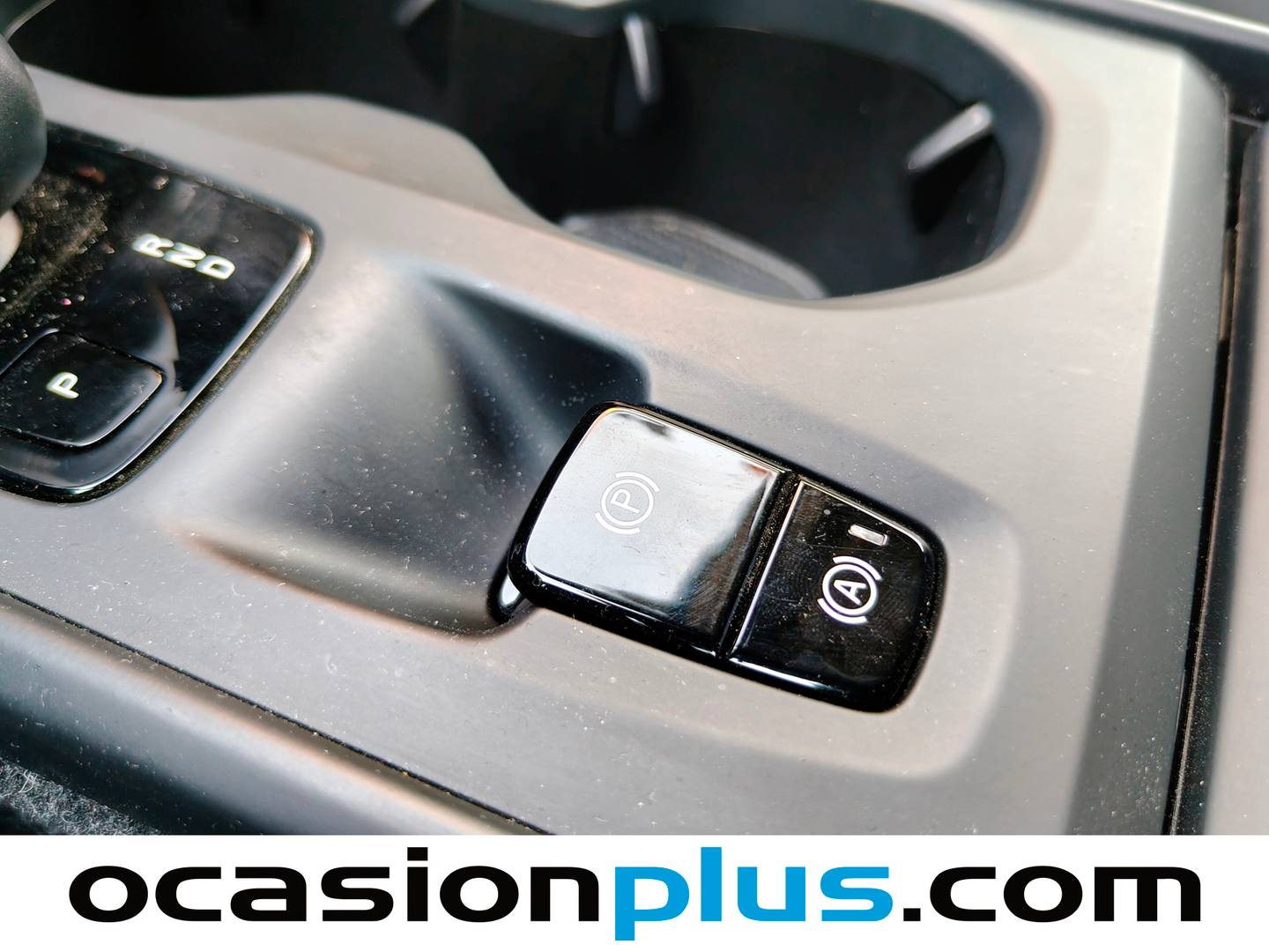 Acabados Volvo XC40 Volvo XC40 T3 Momentum Auto (163 CV)