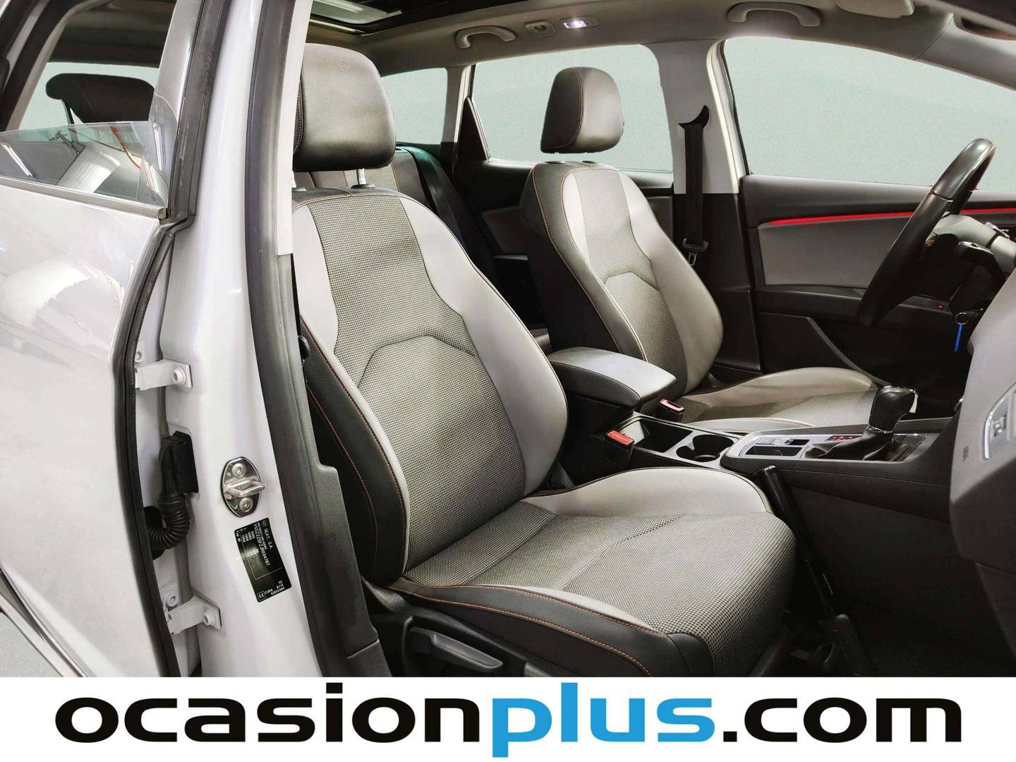 Foto Seat León SEAT Leon Xperience 2.0 TDI S&S X-perience 4Drive DSG6 (184 CV)