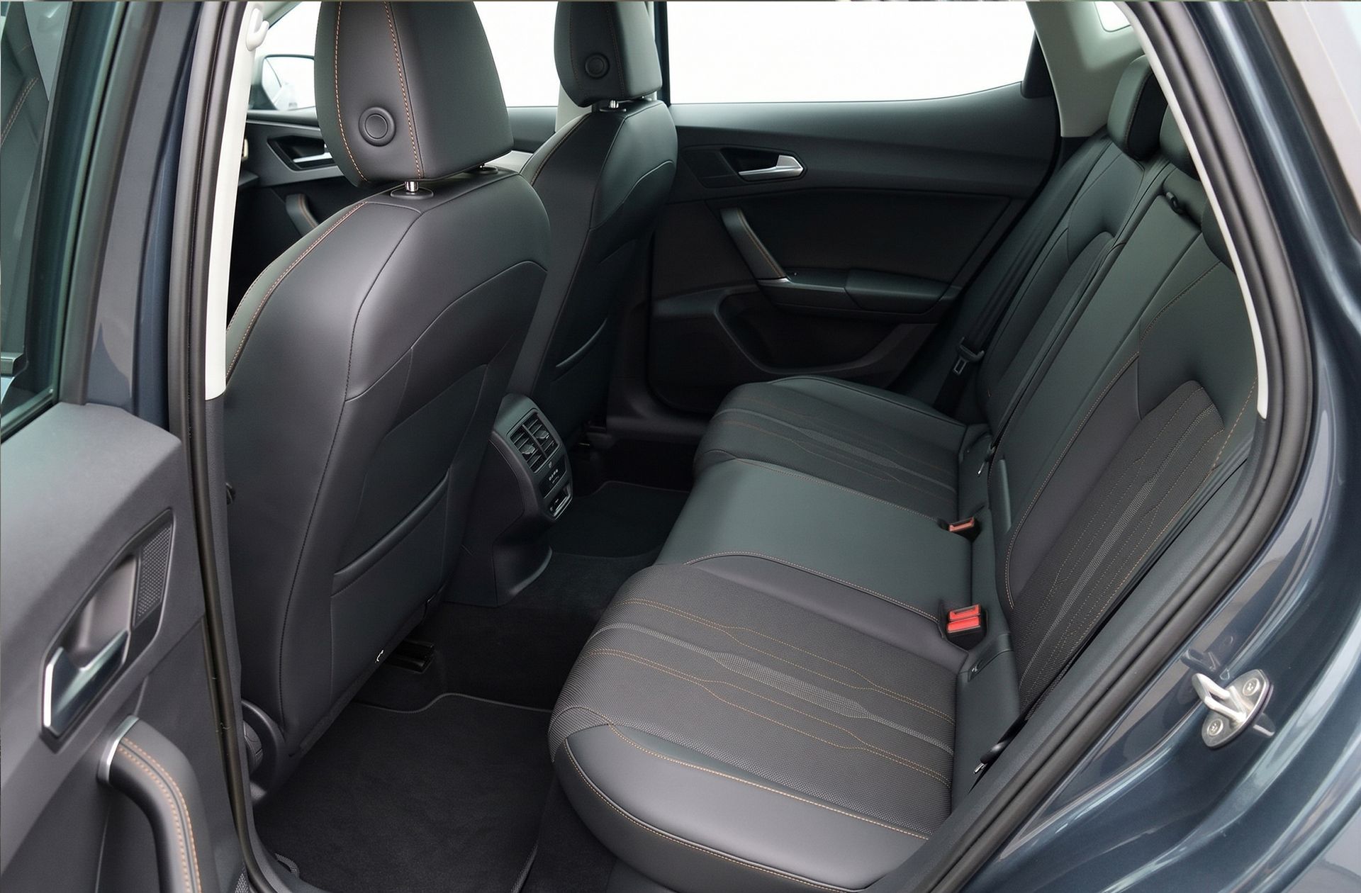 Cupra Formentor 1.5 TSI DSG - foto 13