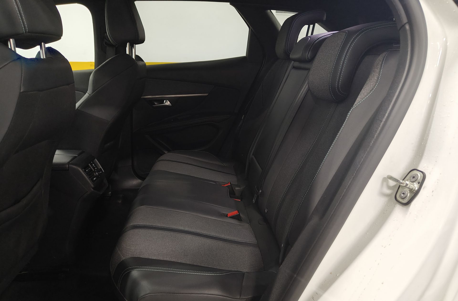 Peugeot 3008 PureTech 130 Allure Pack - foto 11