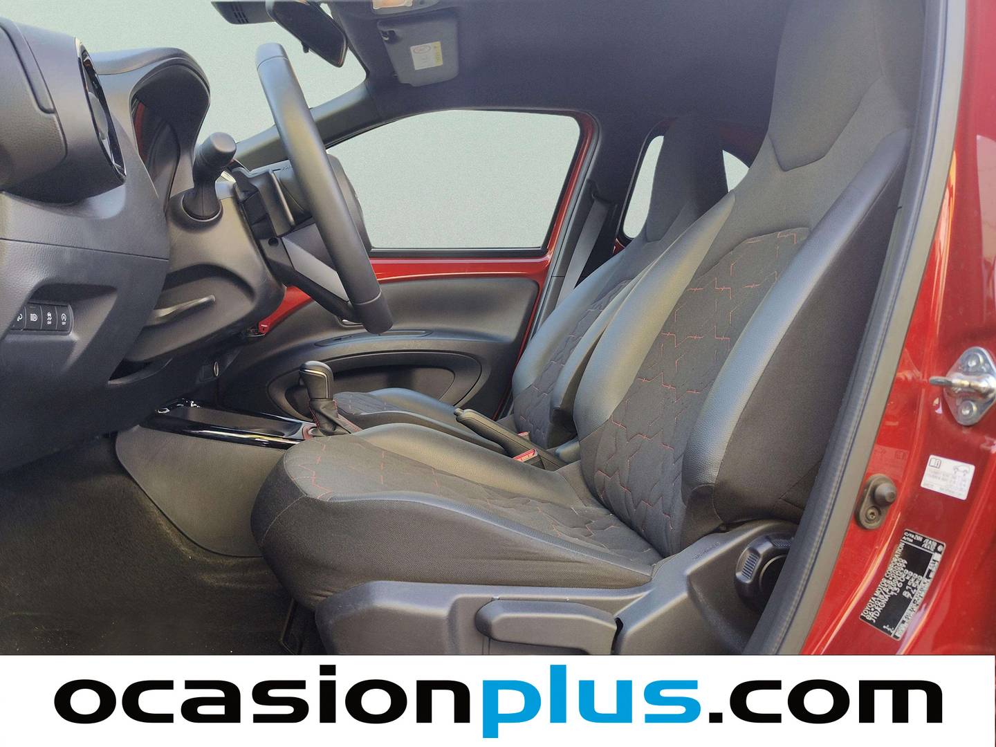 Foto asientos delanteros Toyota Aygo X Cross Toyota Aygo X Cross 1.0 VVT-I Trendy Edition (72 CV)