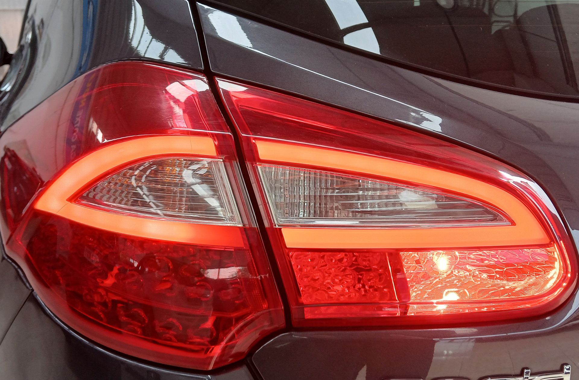 Kia Ceed 1.0 T-GDi Eco-Dynamics x-Tech17 - foto 14