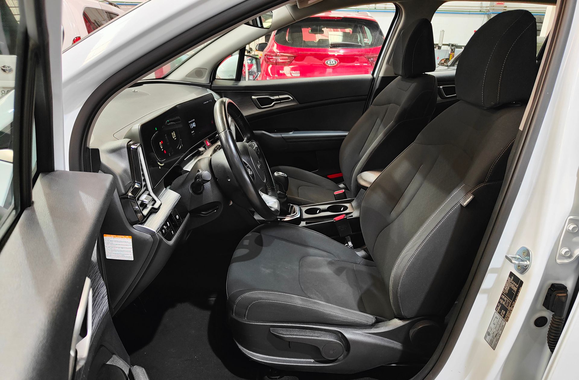 Kia Sportage 1.6 CRDi MHEV Business 4x2 - foto 11