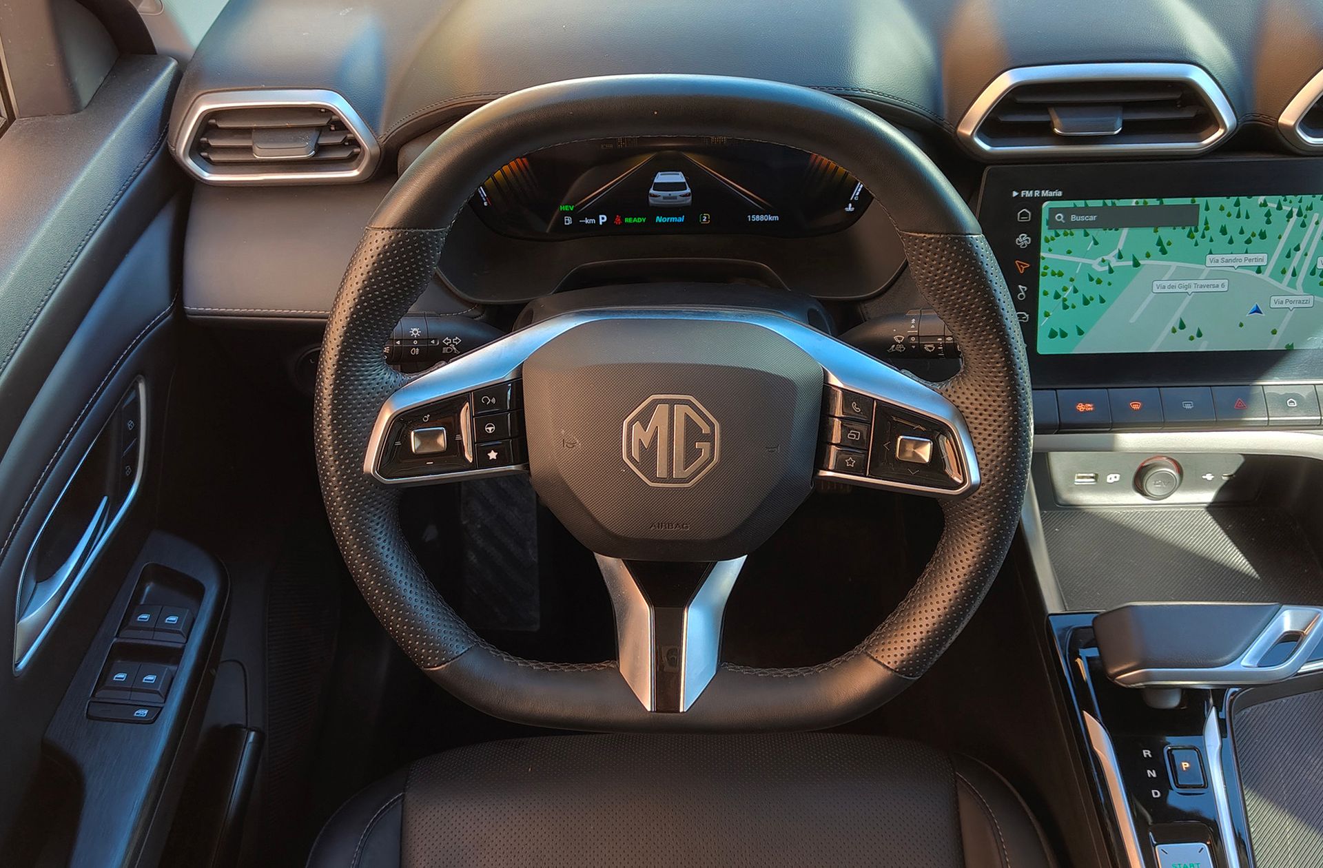 MG ZS 1.5 Hybrid+ Luxury - foto 28