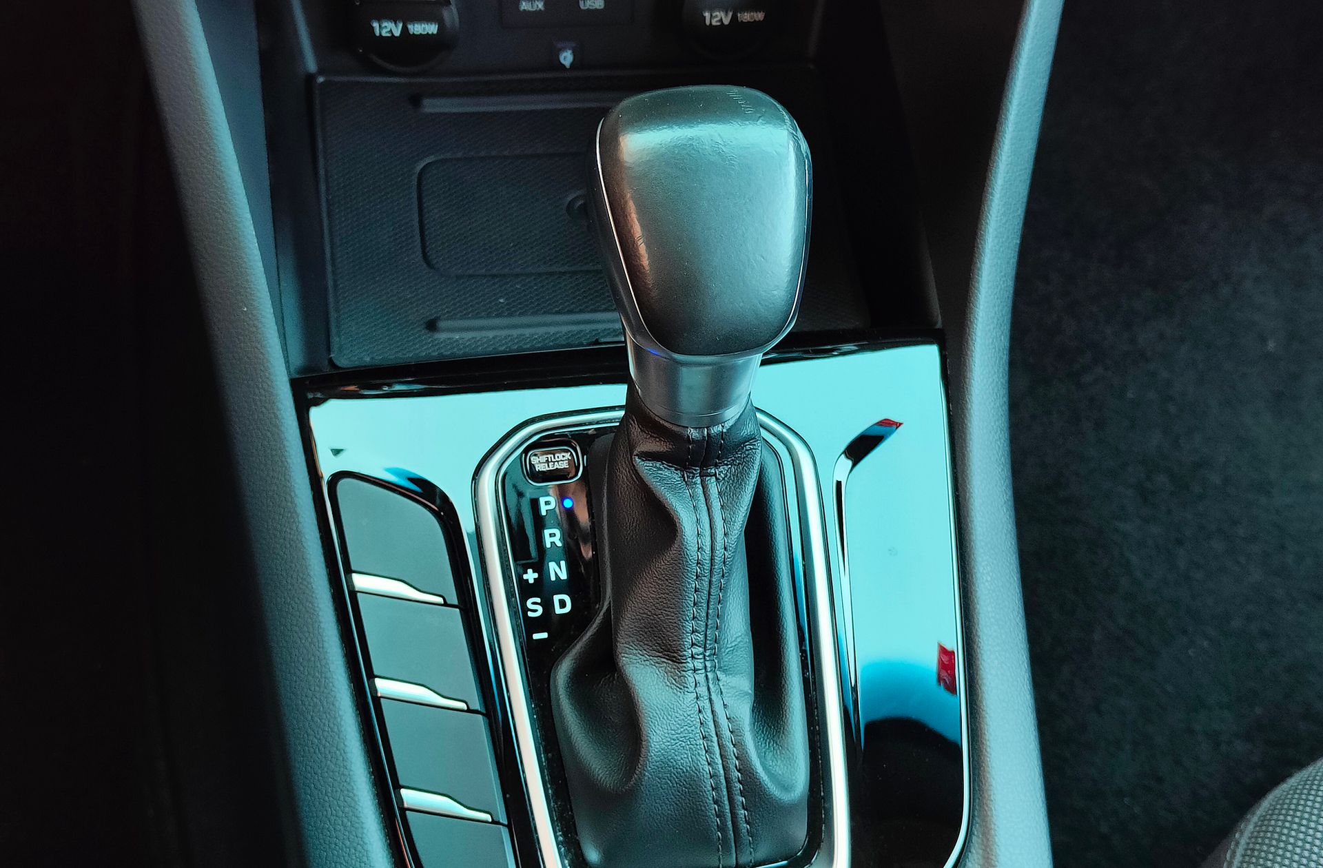Hyundai Ioniq 1.6 GDI HEV Tecno DCT - foto 5