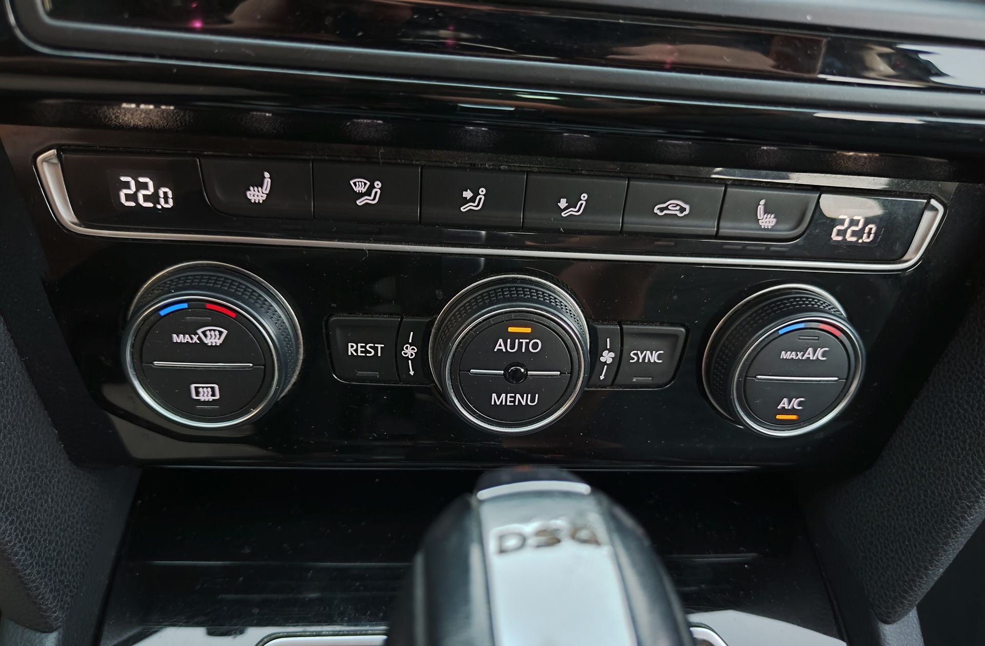 Volkswagen Passat Variant Sport 1.8 TSI BMT DSG - foto 32