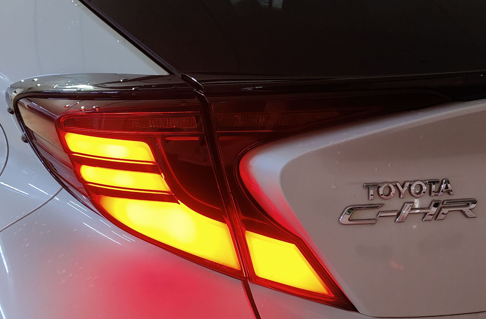 Toyota C-HR 180H GR Sport - foto 23