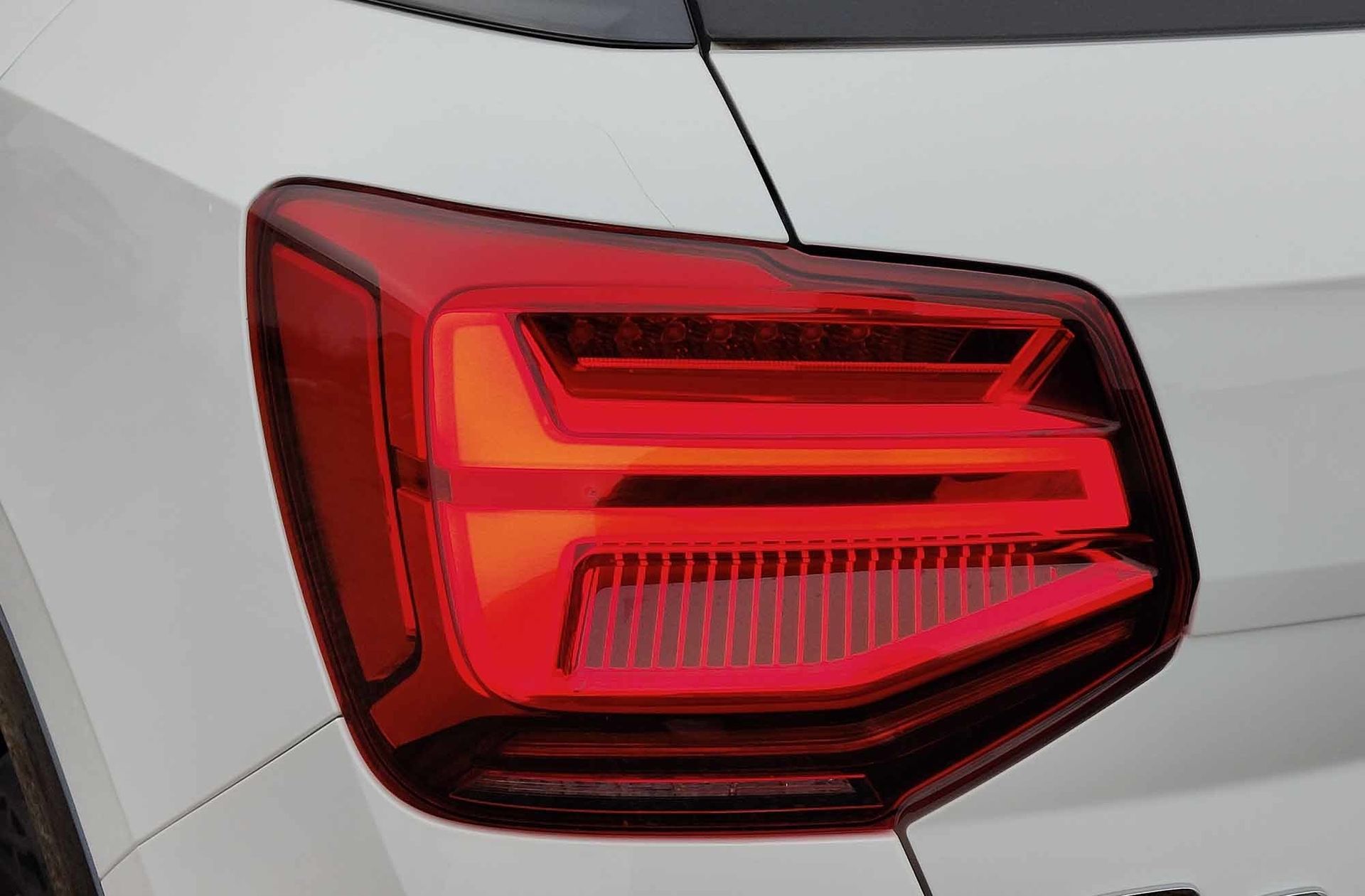 Audi Q2 Advanced 30 TDI - foto 14