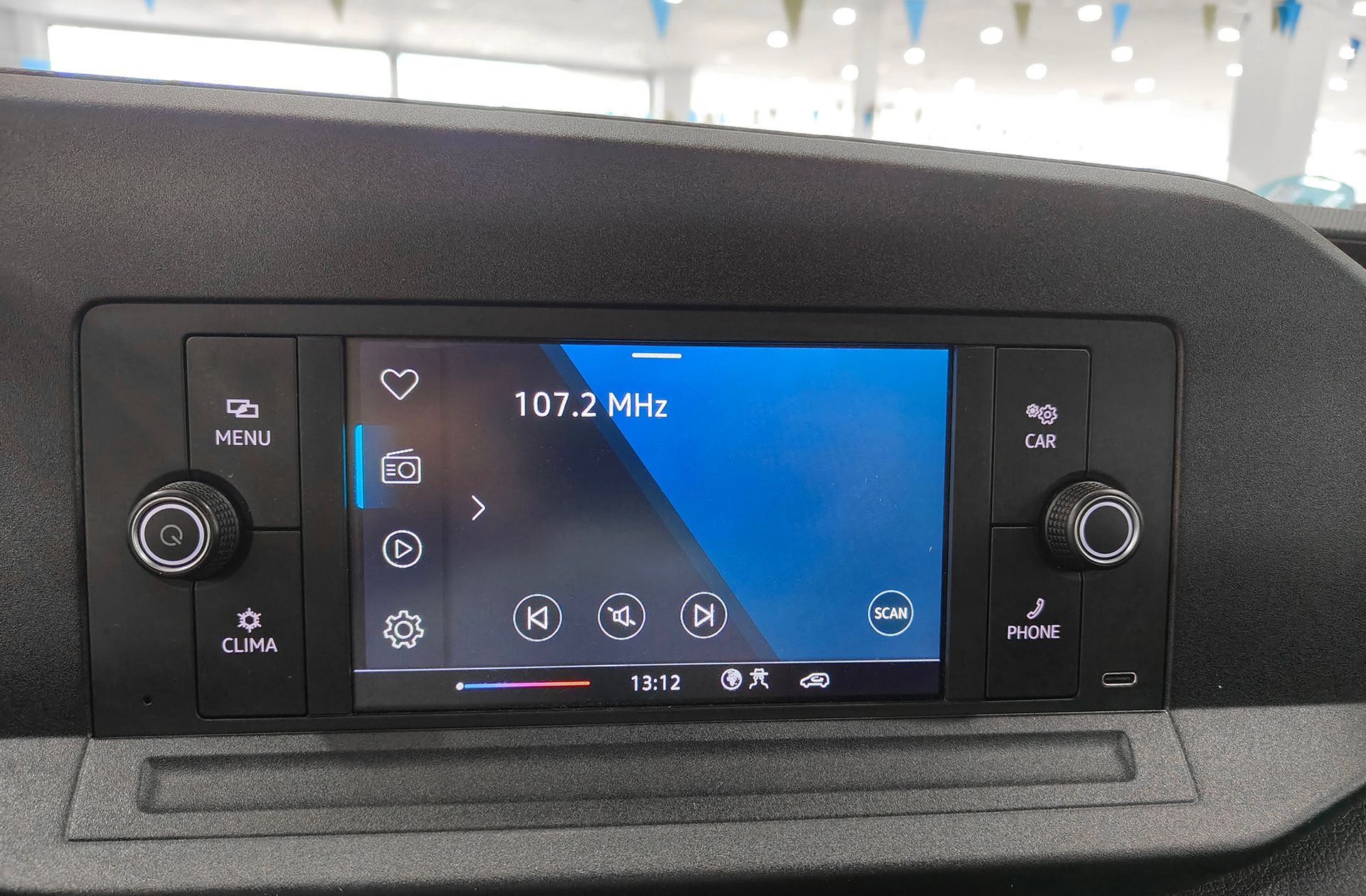 Volkswagen Caddy 2.0 TDI - foto 30