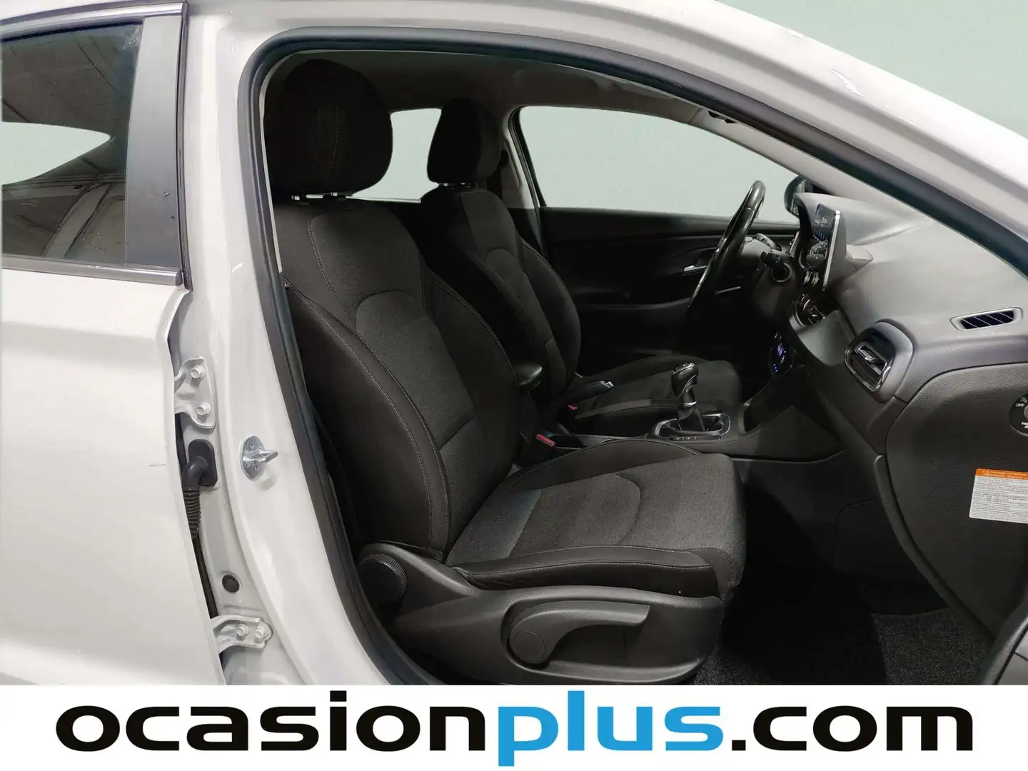 Foto Hyundai i30 Hyundai i30 Fastback 1.0 TGDI 48V Tecno (120 CV)