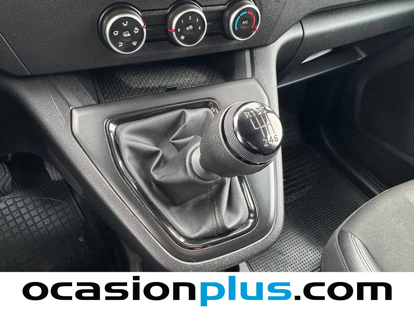 Foto Renault Kangoo Furgón Renault Kangoo Furgon Profesional Blue dCi (95 CV)