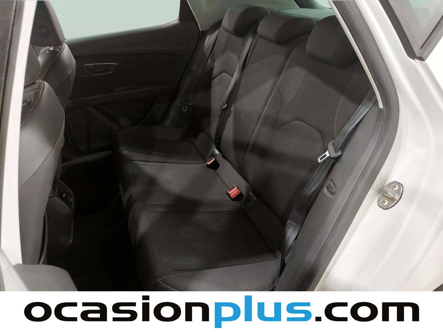 Foto asientos traseros Seat León Seat León 1.4 TSI S&S FR Plus (125 CV)