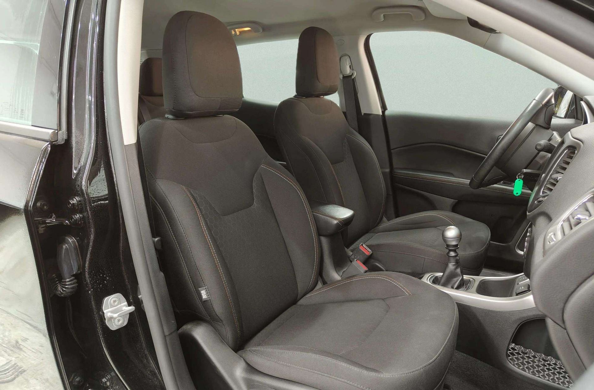 Jeep Compass 1.4 MultiAir Sport 4x2 - foto 16