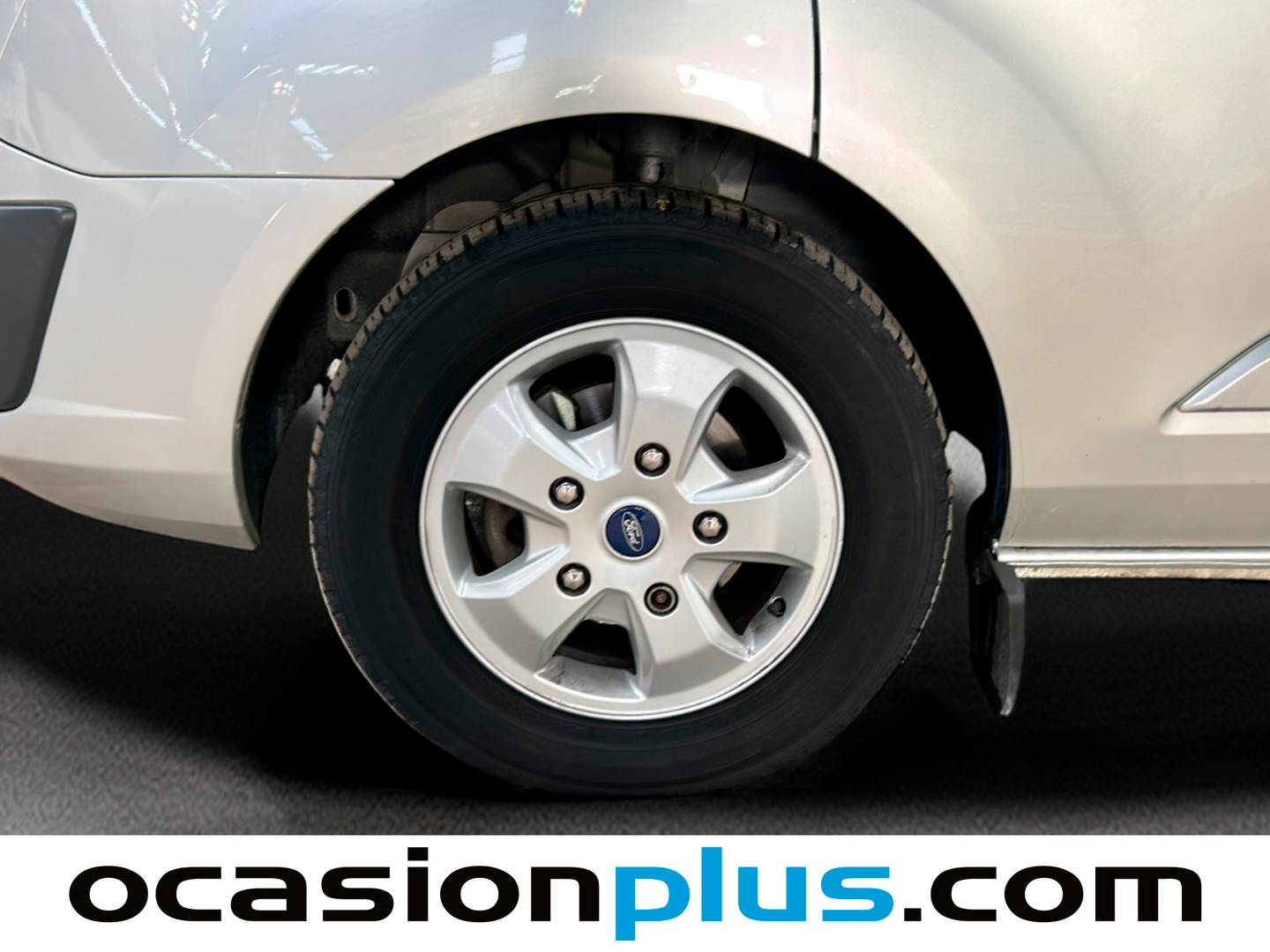 Foto Ford Tourneo Custom Ford Tourneo Custom 2.2 TDCI 300 L1 Titanium (125 CV)