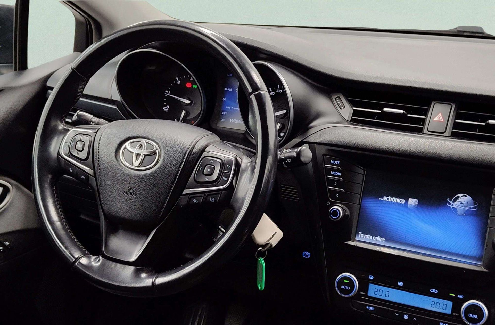 Toyota Avensis Advance Touring Sports 2.0 150D - foto 19