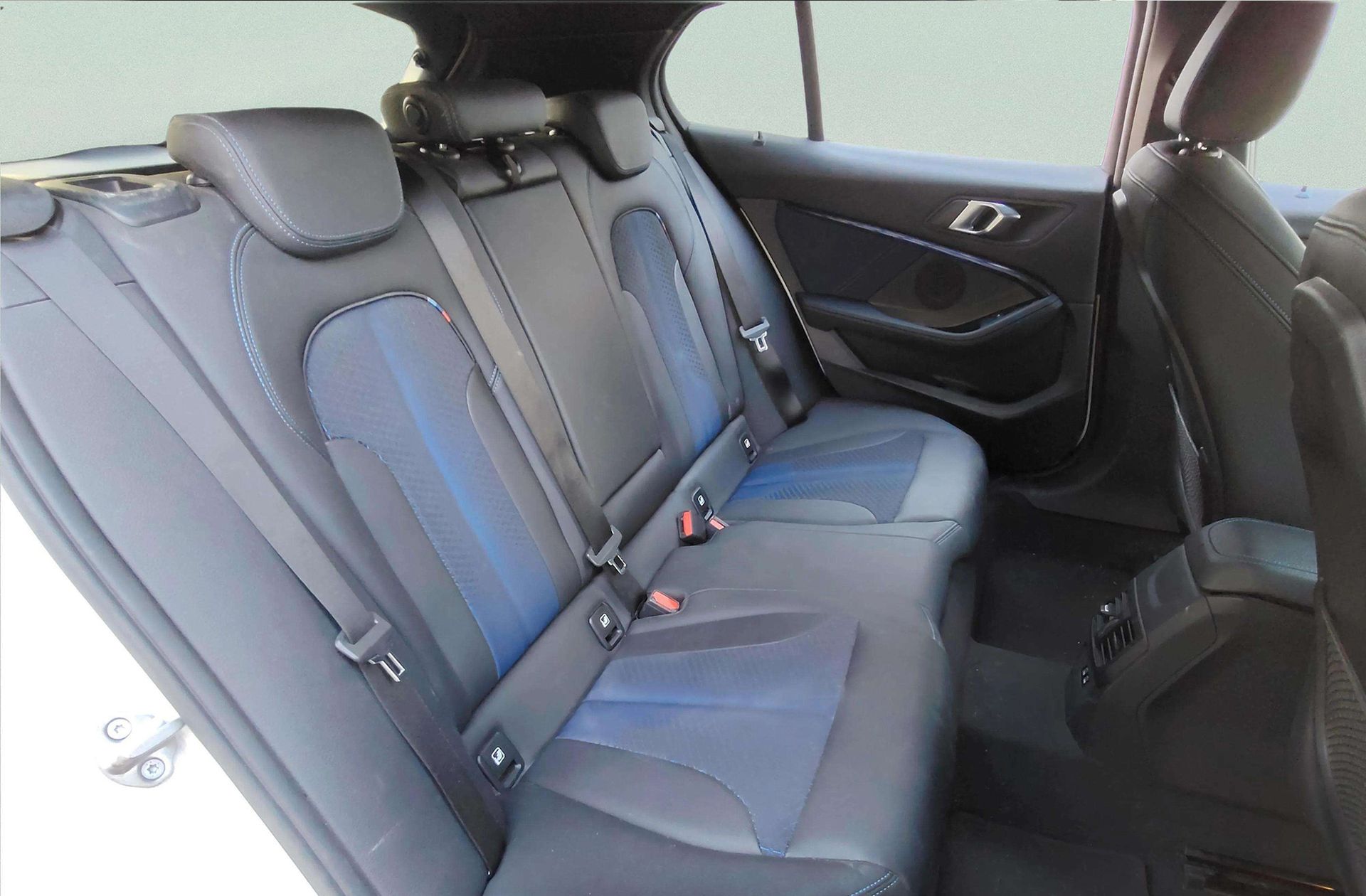BMW Serie 1 116d Pack M - foto 19