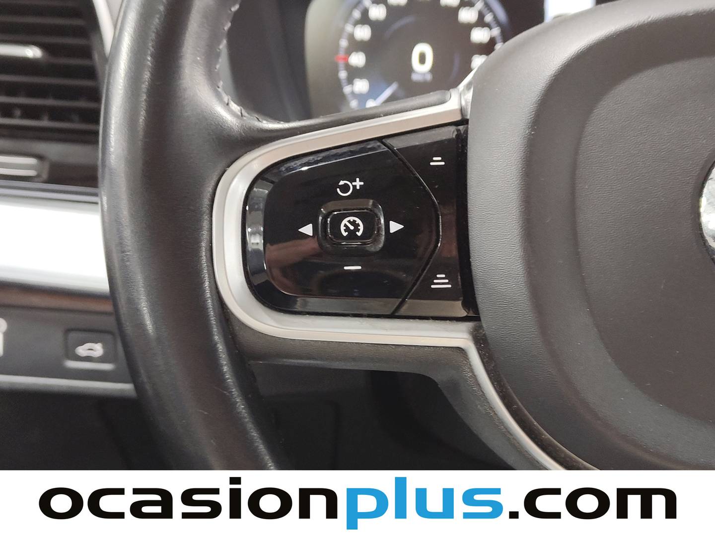 Volvo XC90 Volvo XC90 D5 Momentum AWD Auto (235 CV) 7 Plazas km 0