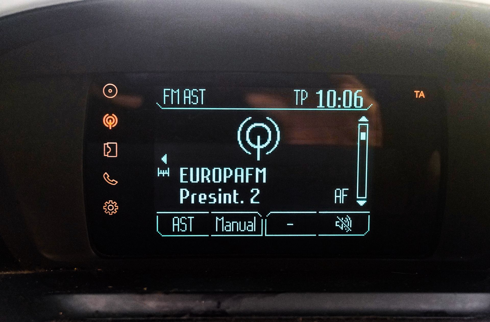 Ford Grand C-Max 1.0 EcoBoost 125 Start-Stop Trend - foto 33