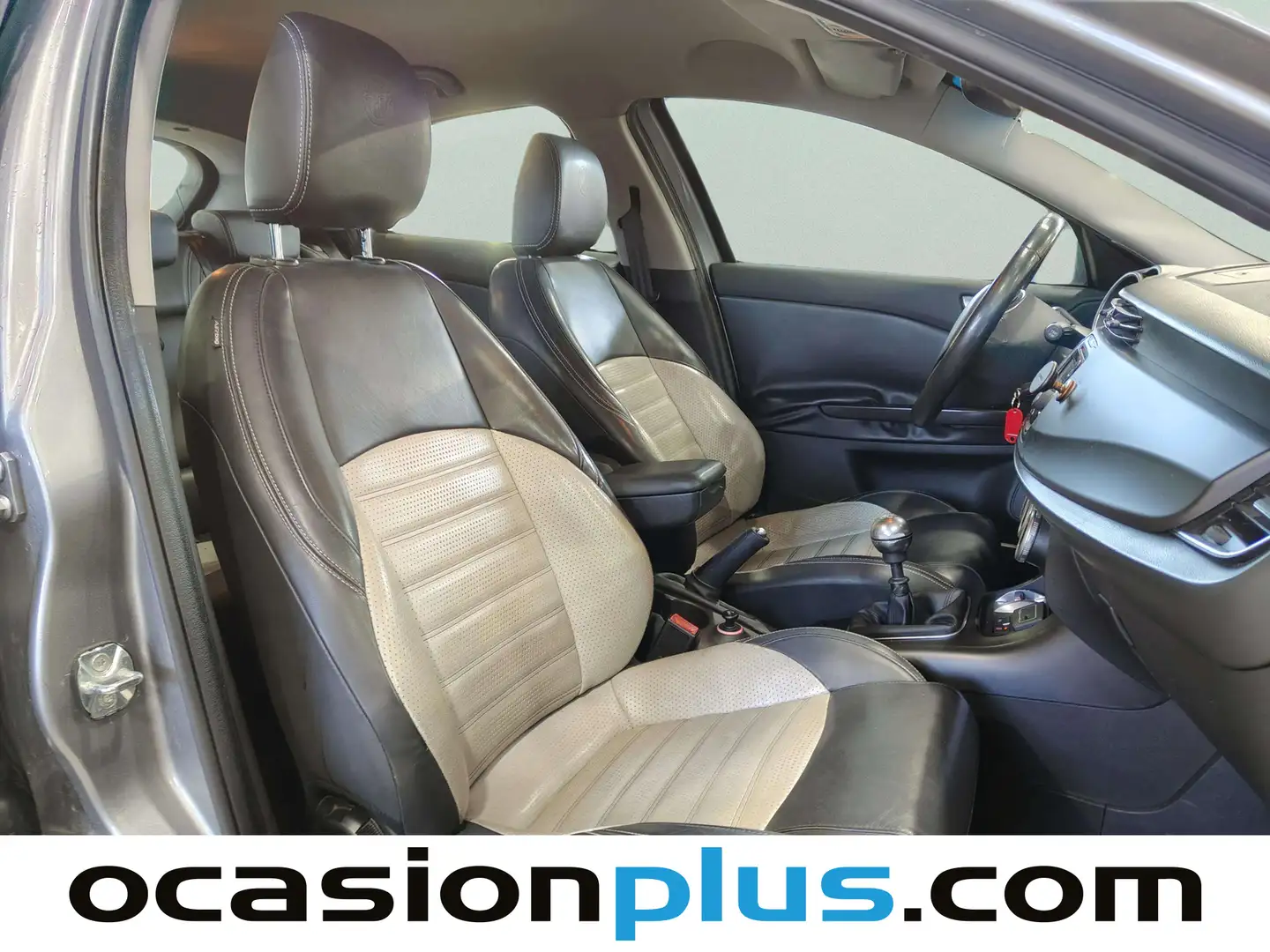 Foto Alfa Romeo Giulietta Alfa Romeo Giulietta 1.6 JTDm Collezione (120 CV)