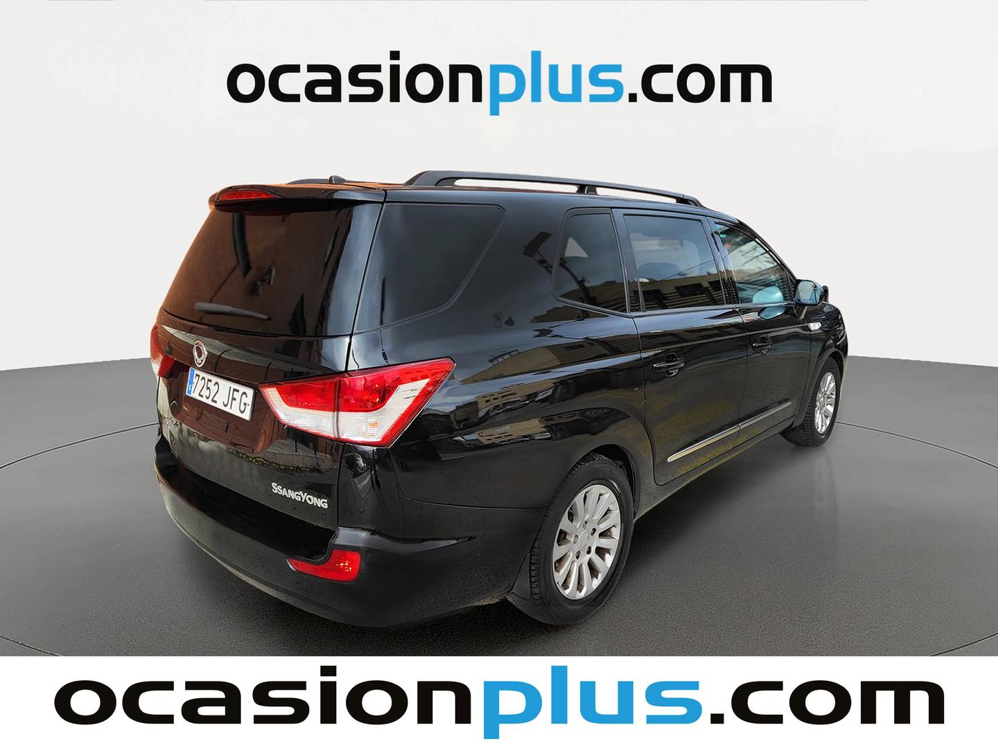 Foto trasera SsangYong Rodius Ssangyong Rodius 2.0 e-Xdi Limited Auto (155 CV) 7 Plazas derecha