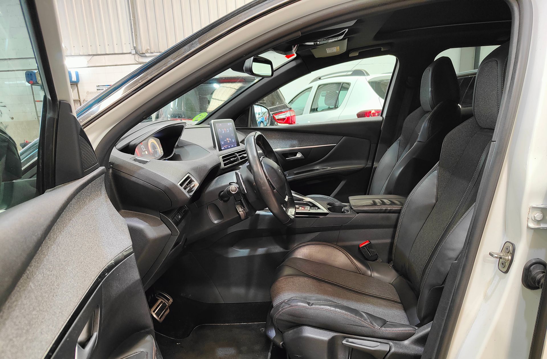Peugeot 3008 THP 165 GT Line - foto 14