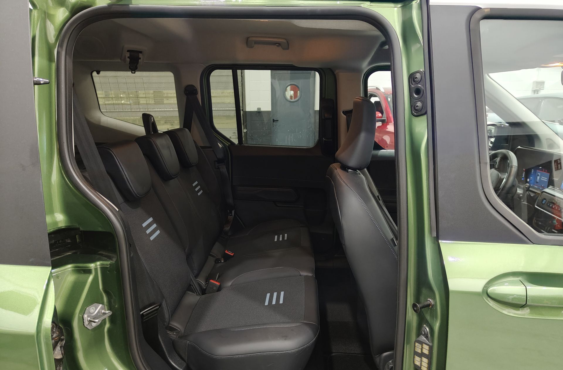 Ford Tourneo Courier 1.0 EcoBoost Active - foto 15