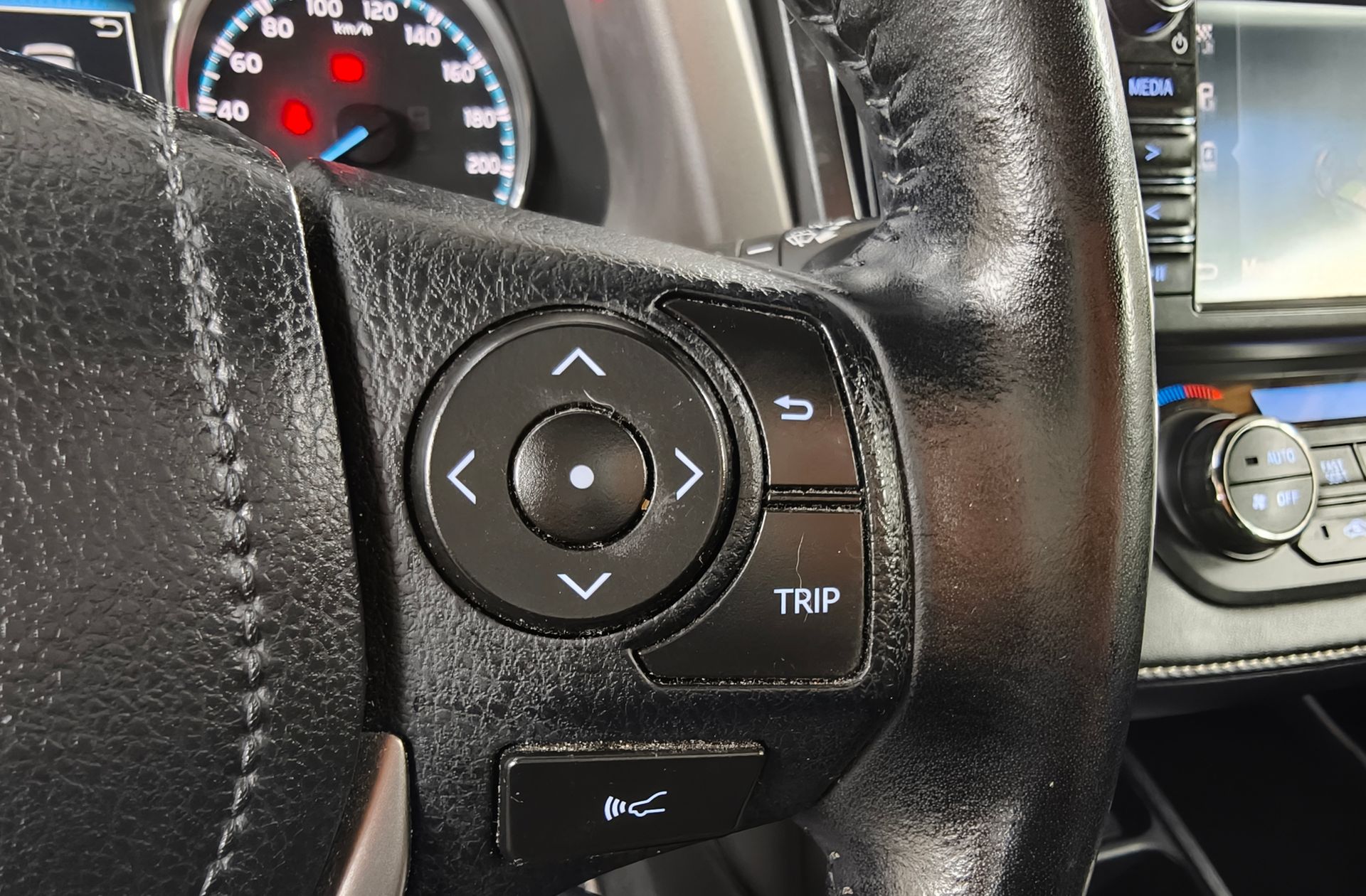 Toyota RAV4 2.5l hybrid Advance Pack Drive 2WD - foto 26