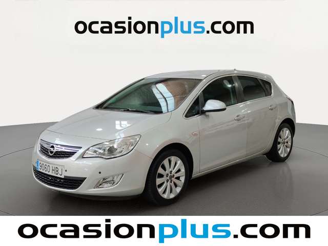 Opel Astra 1.6 Cosmo  (115 CV) de segunda mano
