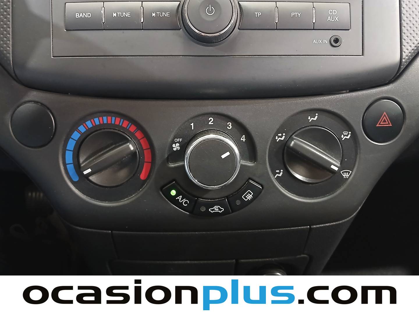 Extras y acabados del Chevrolet Aveo Chevrolet Aveo 1.4 16v LS (100 CV)