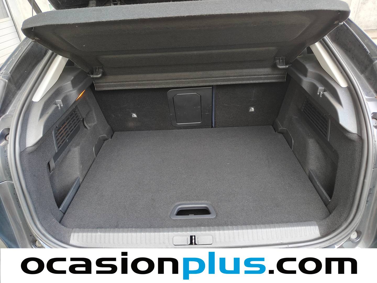 Fotos maletero Citroën C4 Citroën C4 PureTech 130 S&S 6v Feel Pack (130 CV)
