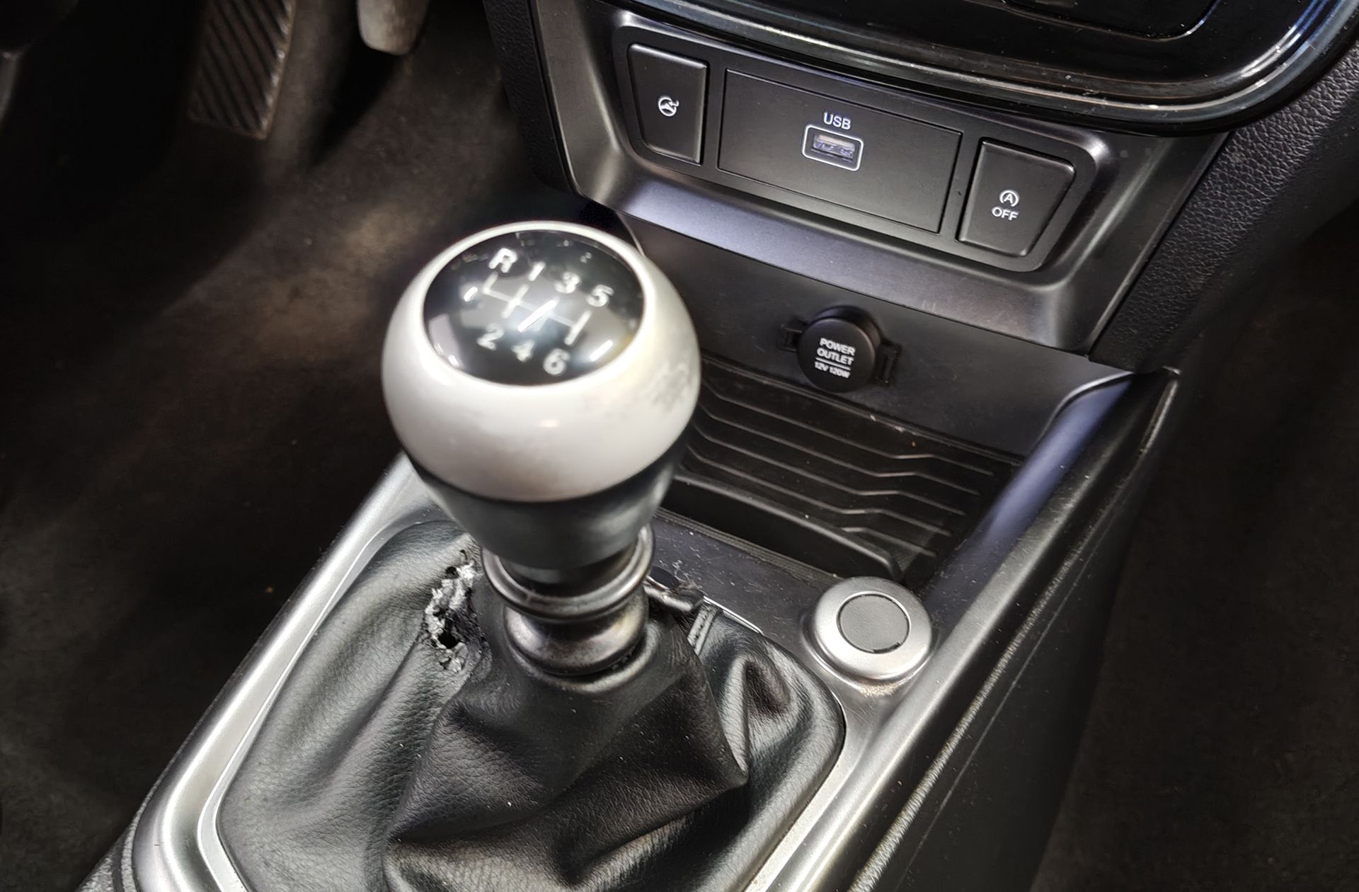 SsangYong Tivoli G12T Urban Plus - foto 5