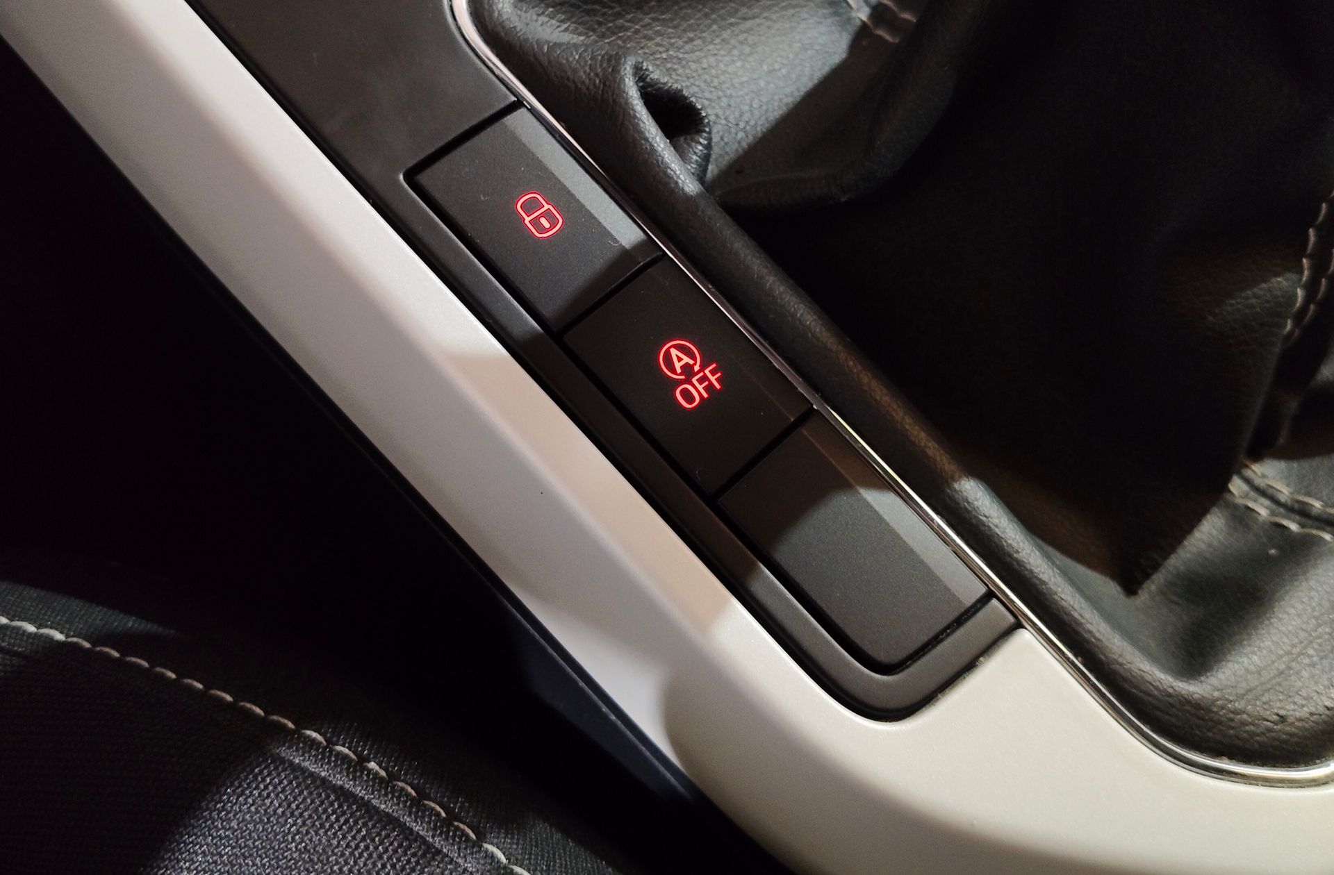 SEAT Arona 1.0 TSI Xcellence - foto 9