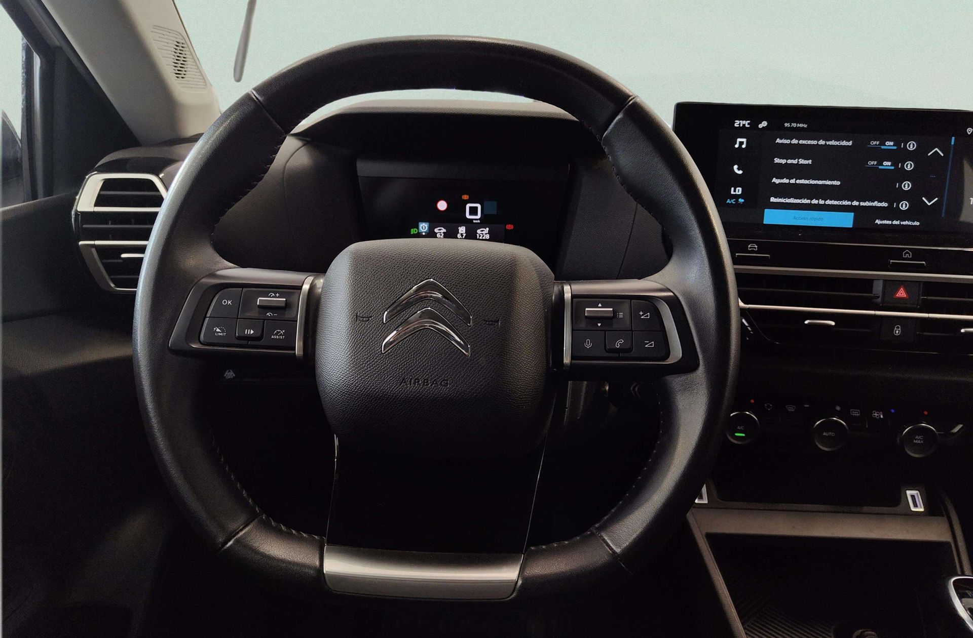 Citroën C4 PureTech 130 Plus - foto 19