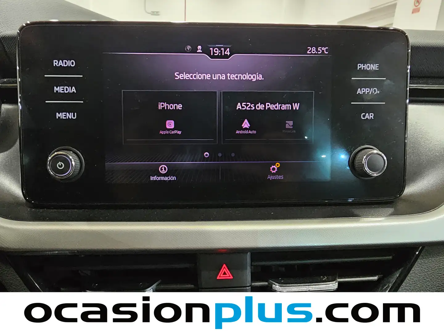 Foto Skoda Kamiq Skoda Kamiq 1.0 TSI Emotion DSG (110 CV)