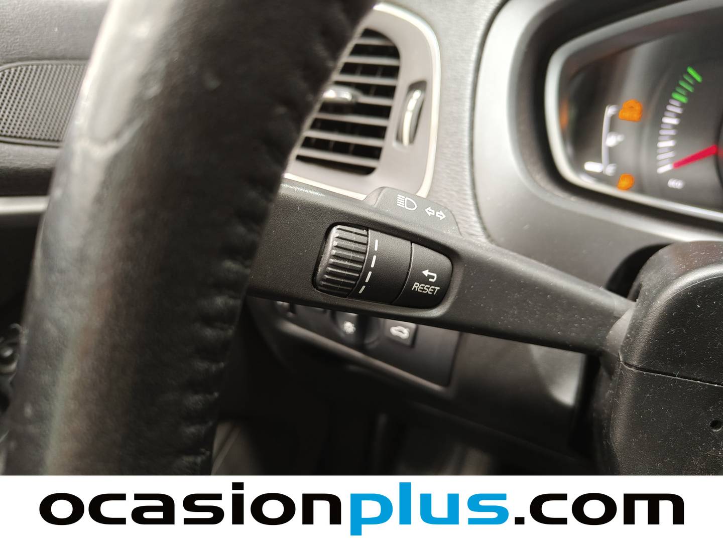 Foto Volvo V40 Cross Country Volvo V40 Cross Country D2 Momentum (120 CV)