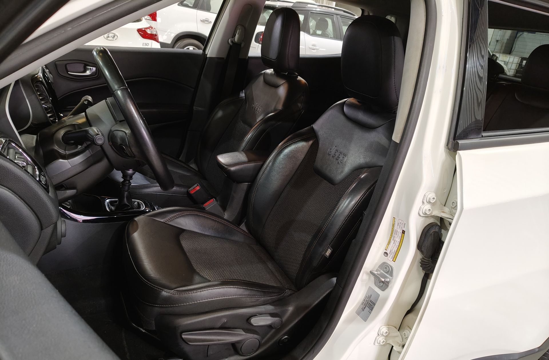 Jeep Compass 1.4 MultiAir Limited 4x2 - foto 12