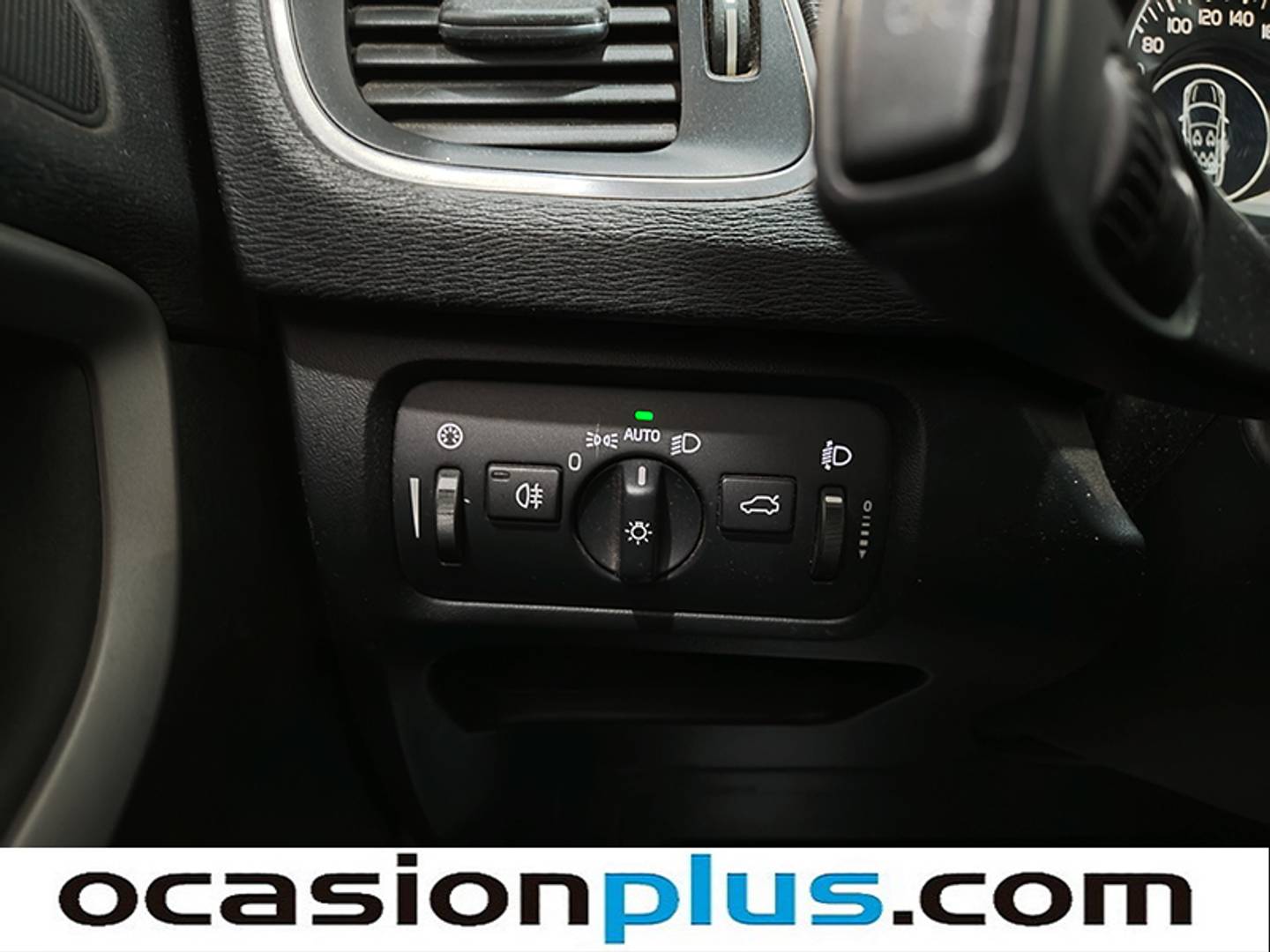 Foto Volvo V40 Volvo V40 1.6 D2 Kinetic Auto (115 CV)