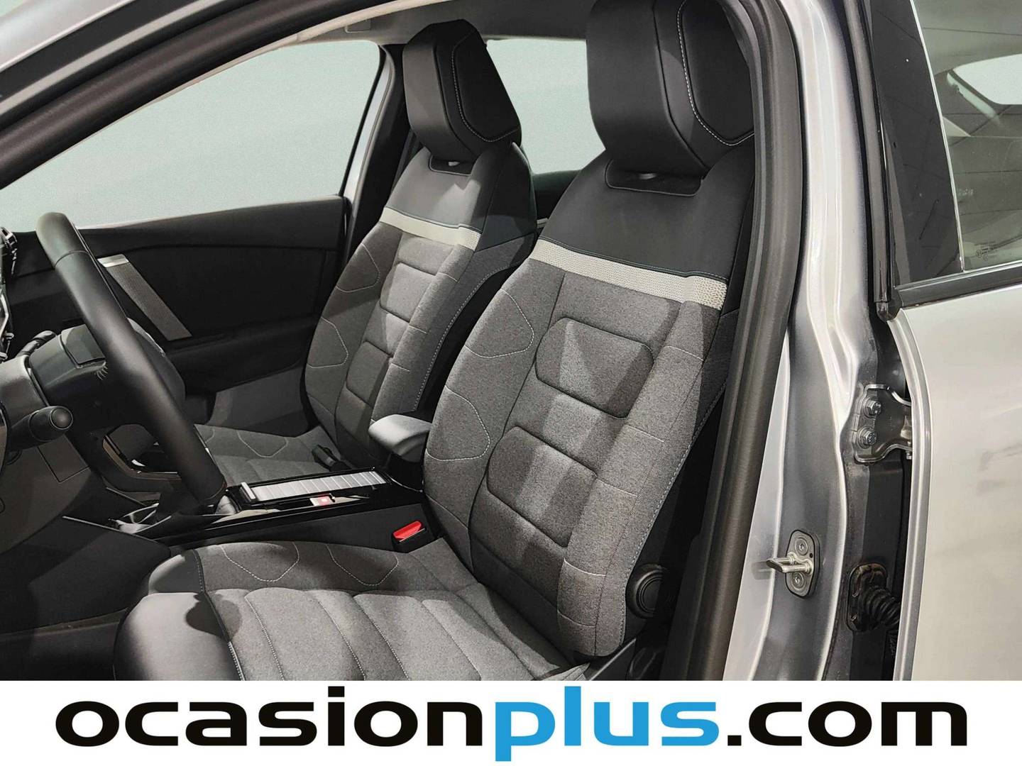 Foto asientos delanteros Citroën C4 Citroen C4 PureTech 130 S&S 6v Plus (131 CV)