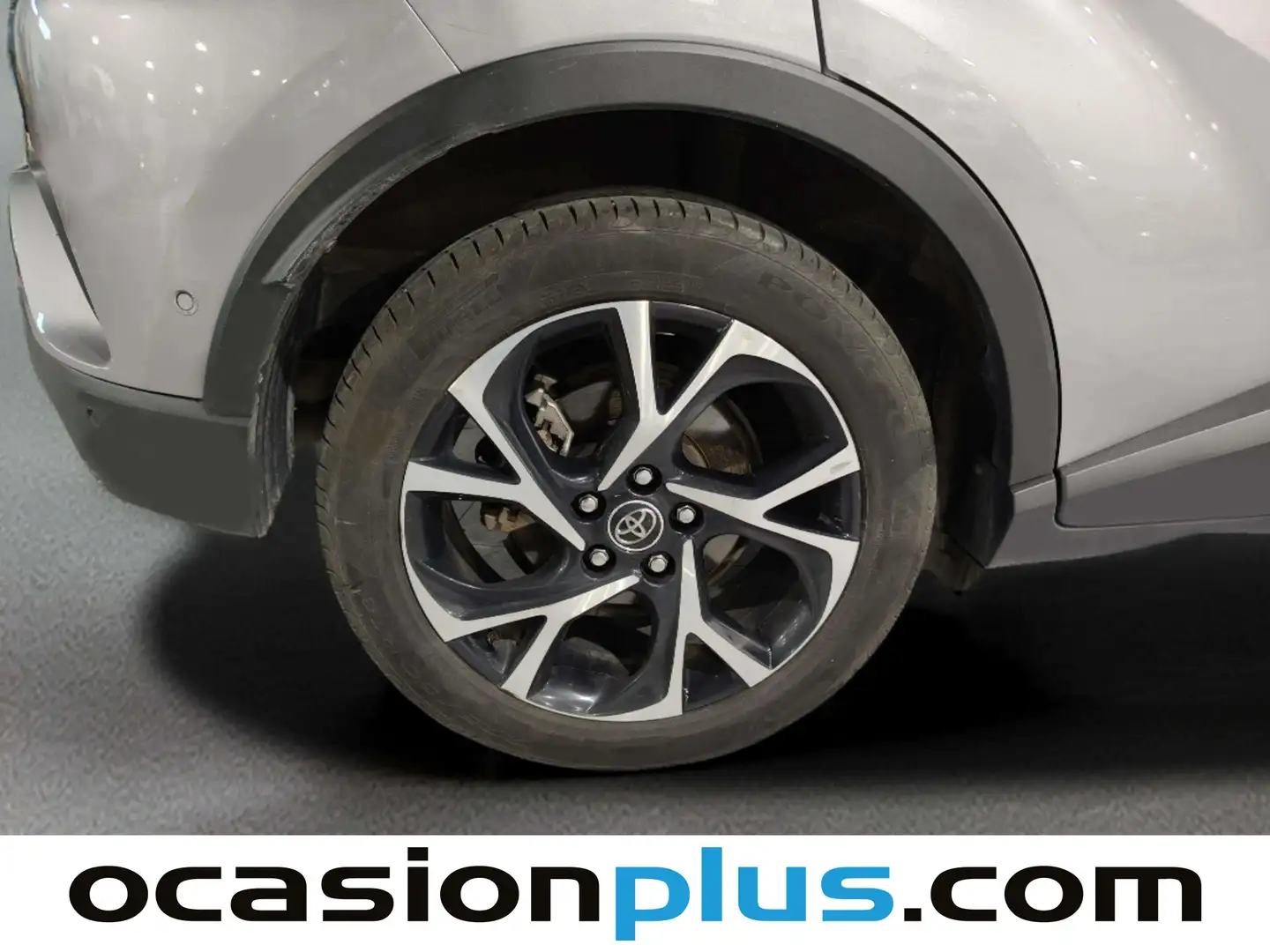 Foto Toyota C-HR Toyota C-HR 1.8 125H Advance (122 CV)