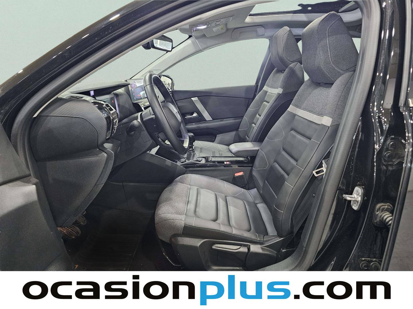 Foto asientos delanteros Citroën C4 Citroën C4 PureTech 130 S&S Shine (130 CV)