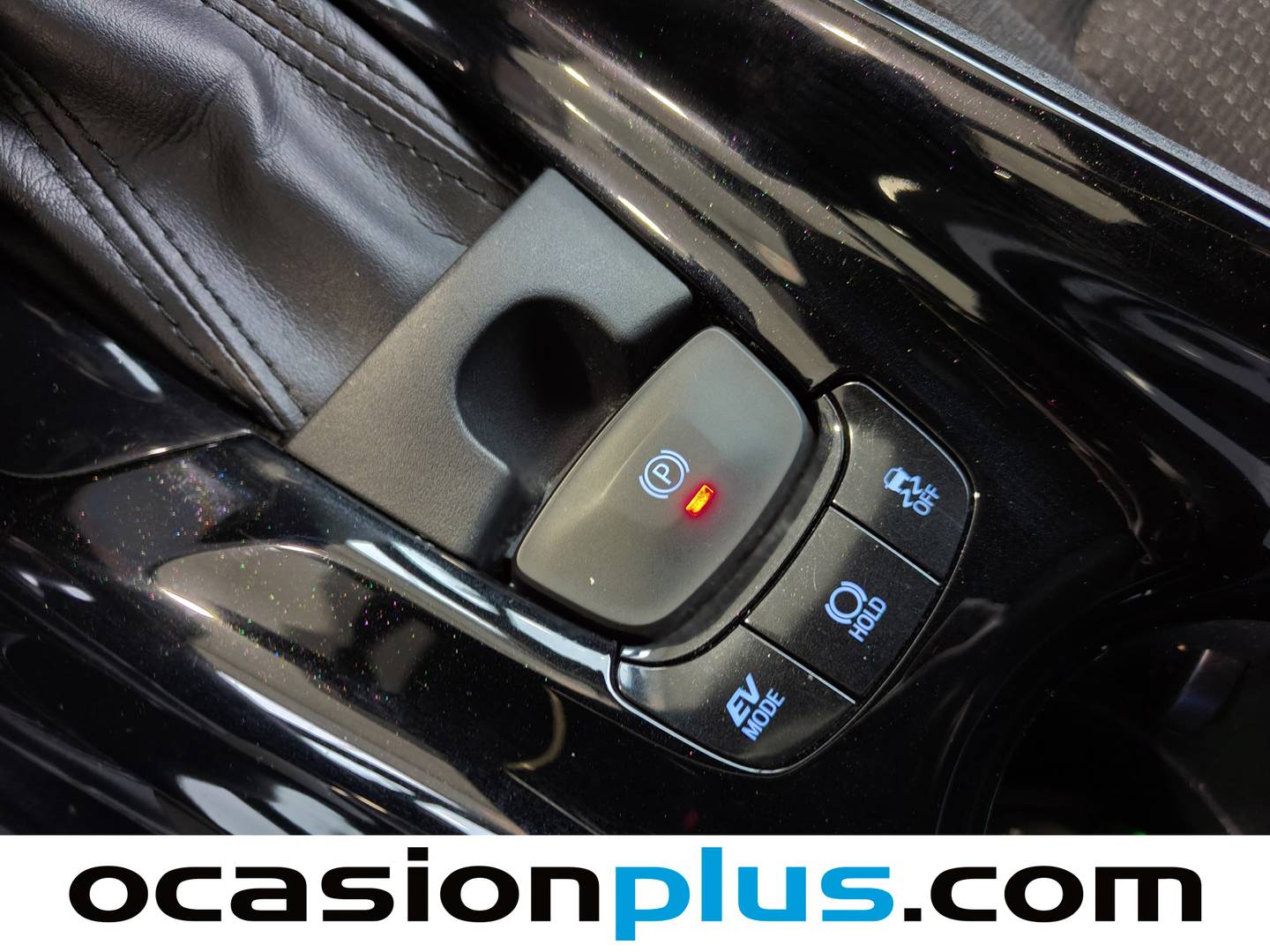 Foto Toyota C-HR Toyota C-HR 1.8 125H Advance (122 CV)