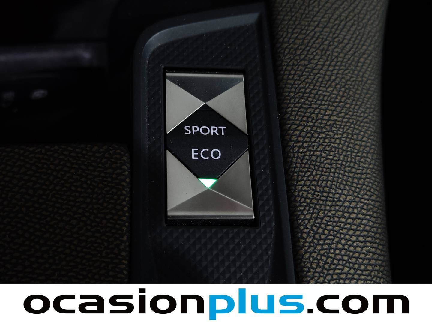 Extras del DS DS 7 Crossback DS DS7 Crossback PureTech 180 Bastille+ AT  (180 CV)