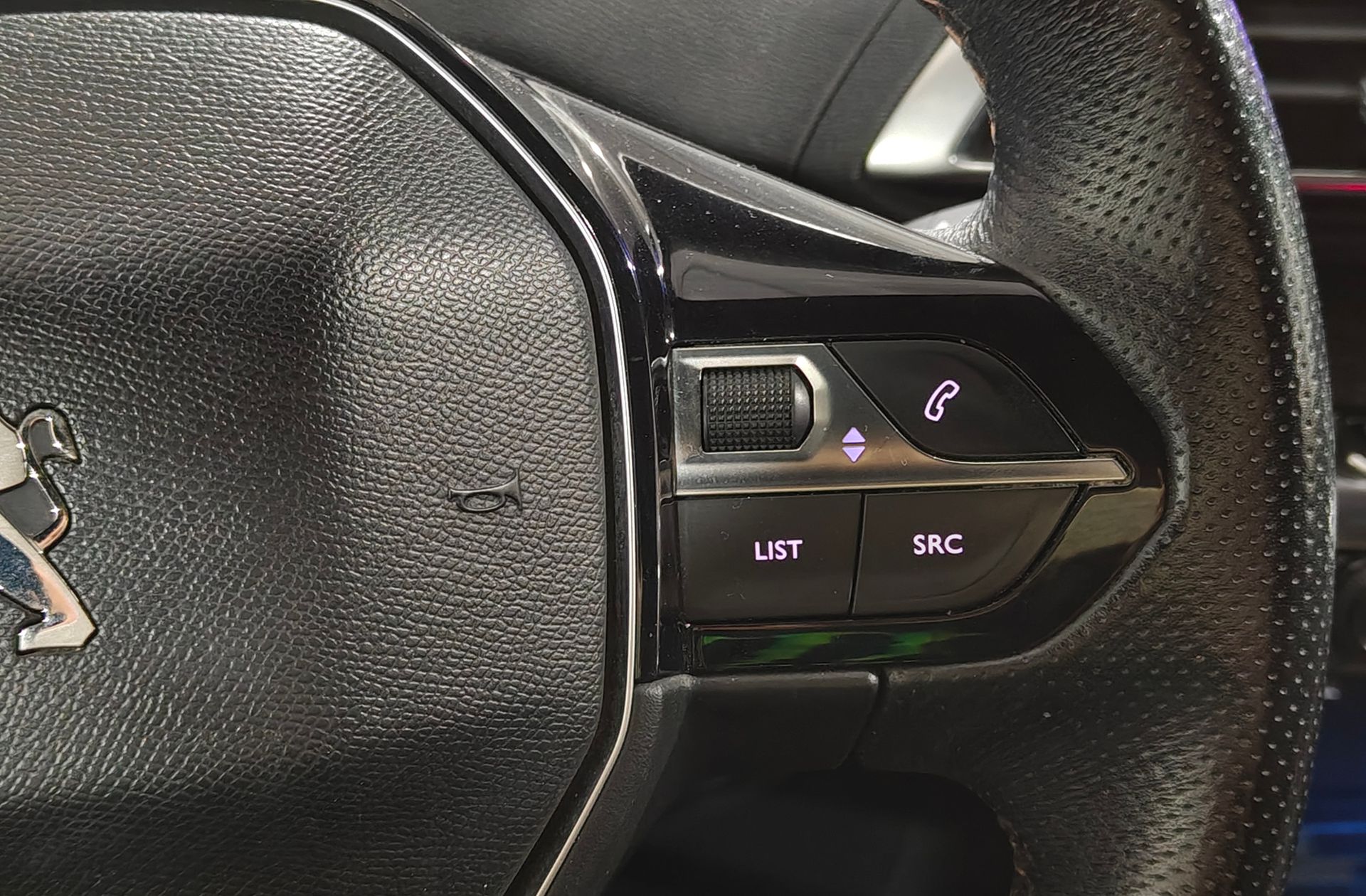 Peugeot 3008 BlueHDi 130 GT Line - foto 28